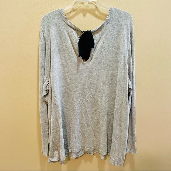 Lane Bryant Gray V-Neck Tie Sweater 3X - Picture 5 of 7